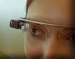 Google Glass use in the operating room raises concerns.